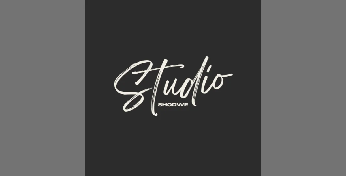 Studio Groove Font – Elegant Script Typeface (Editable in Canva)